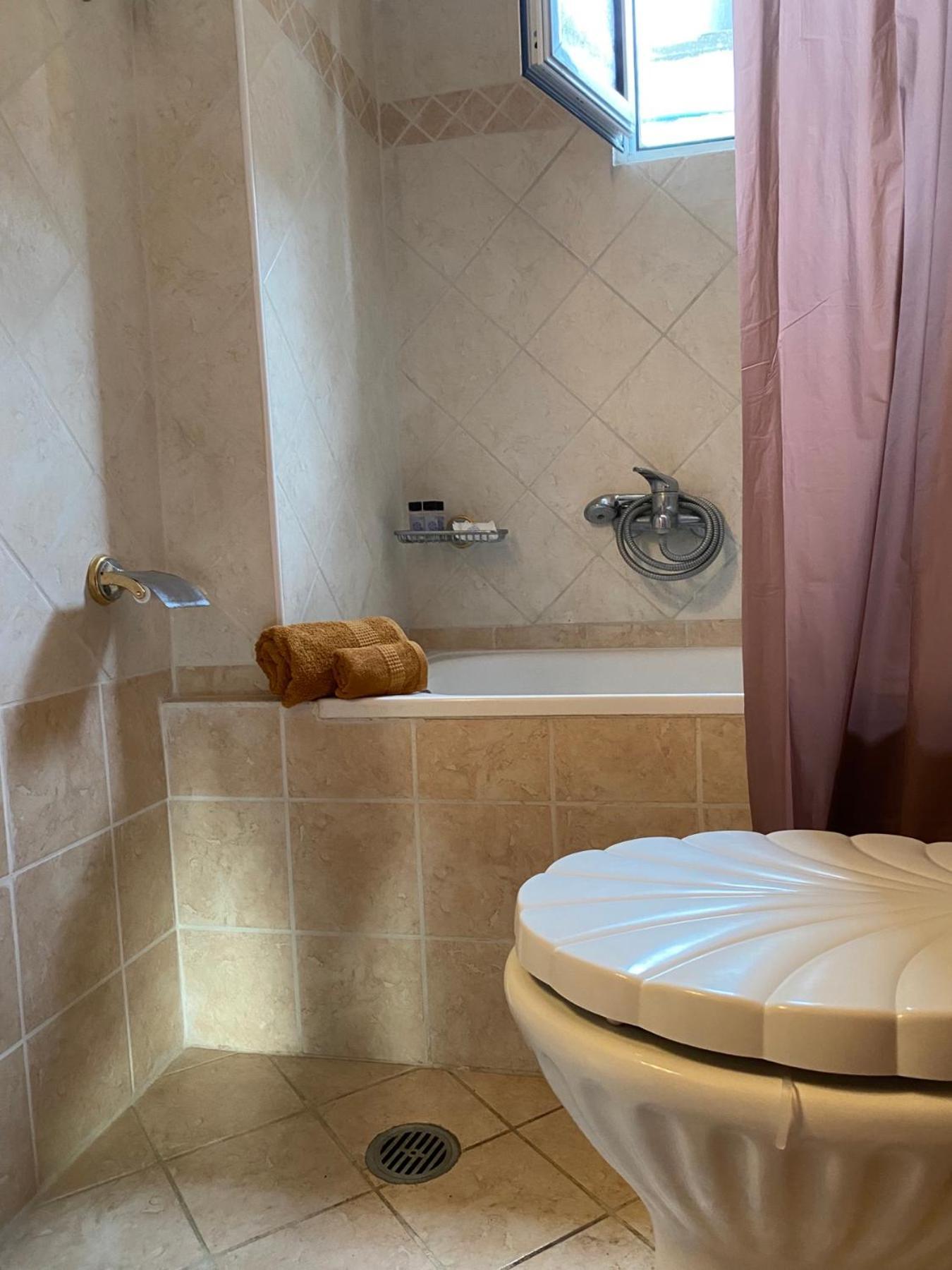 Roula Apartment Néoi Póroi Buitenkant foto